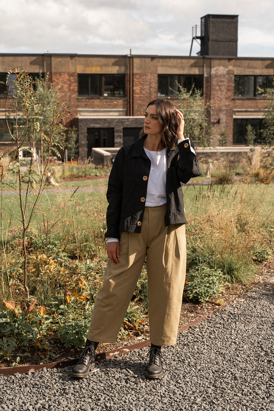 LAW DESIGN STUDIO PLEATED TROUSER
