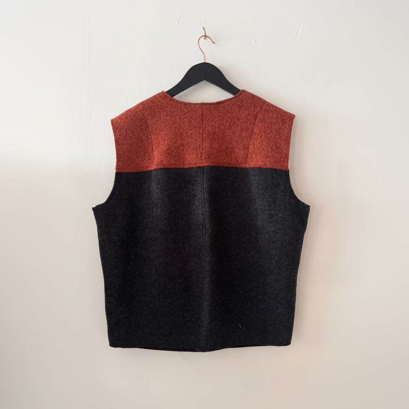 100% wool gillet size Medium