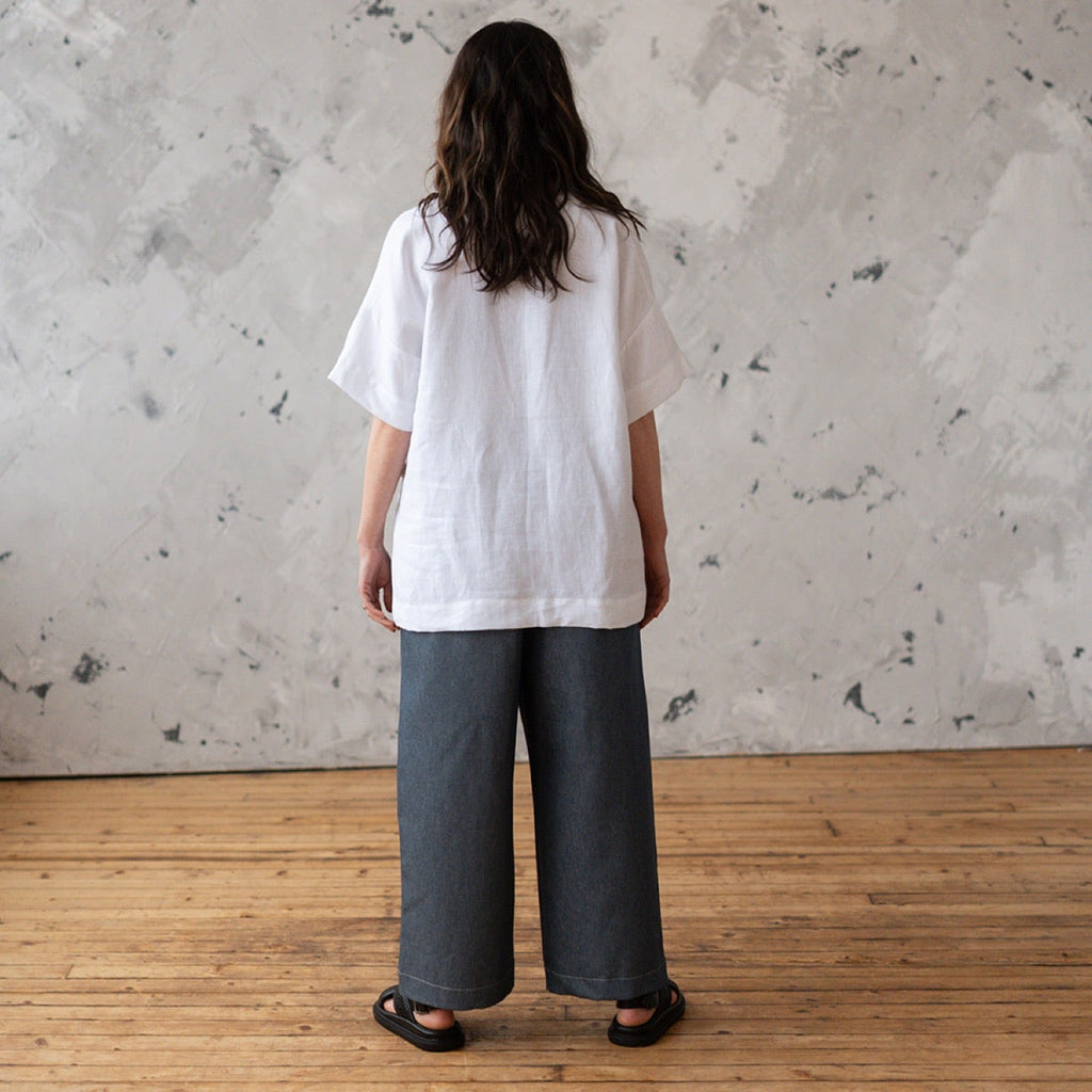 'Abbey' - V-neck linen top