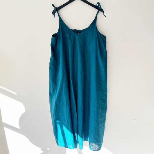 'Isla' linen Maxi Dress - ex photo sample