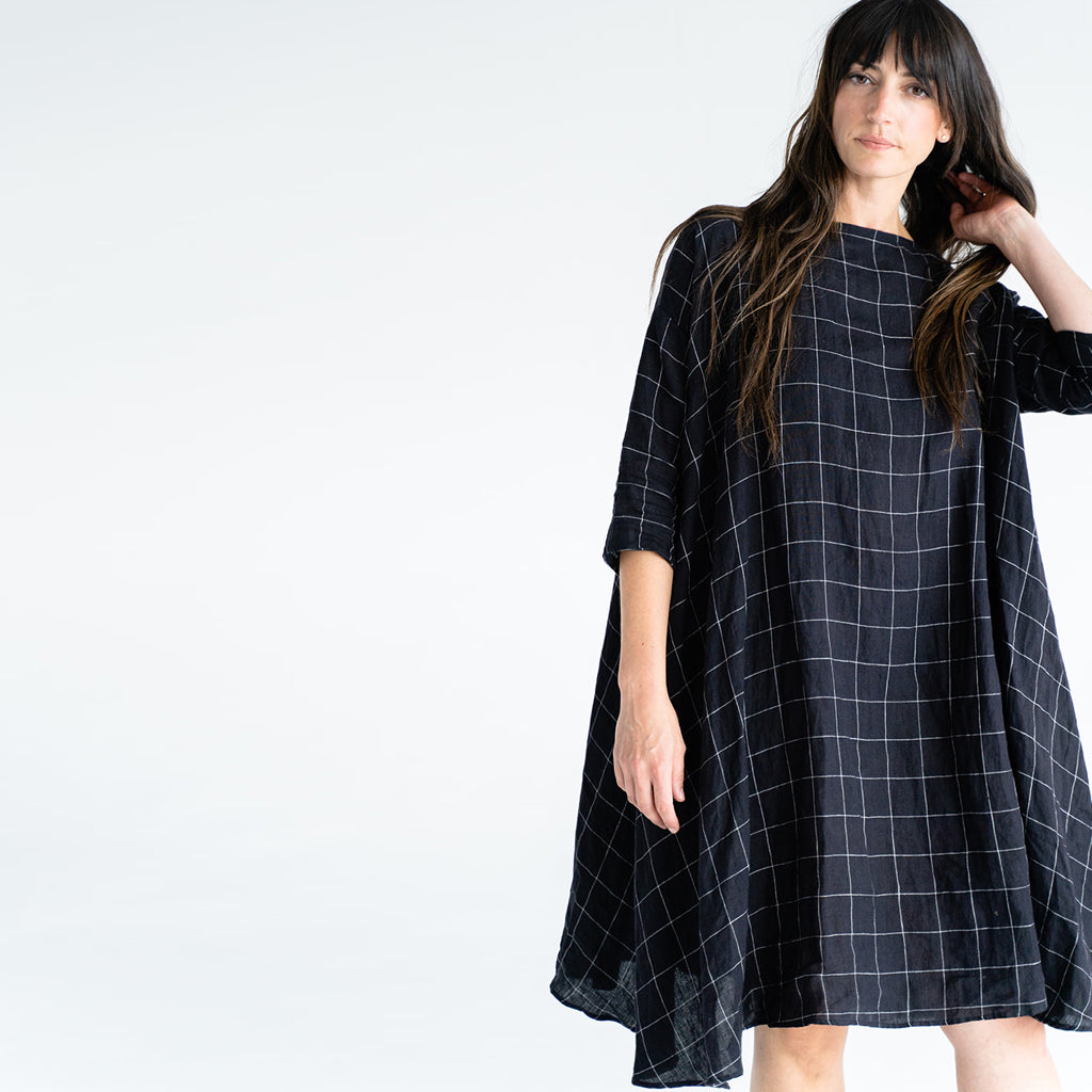 BLACK AND WHITE CHECK LINEN DRESS